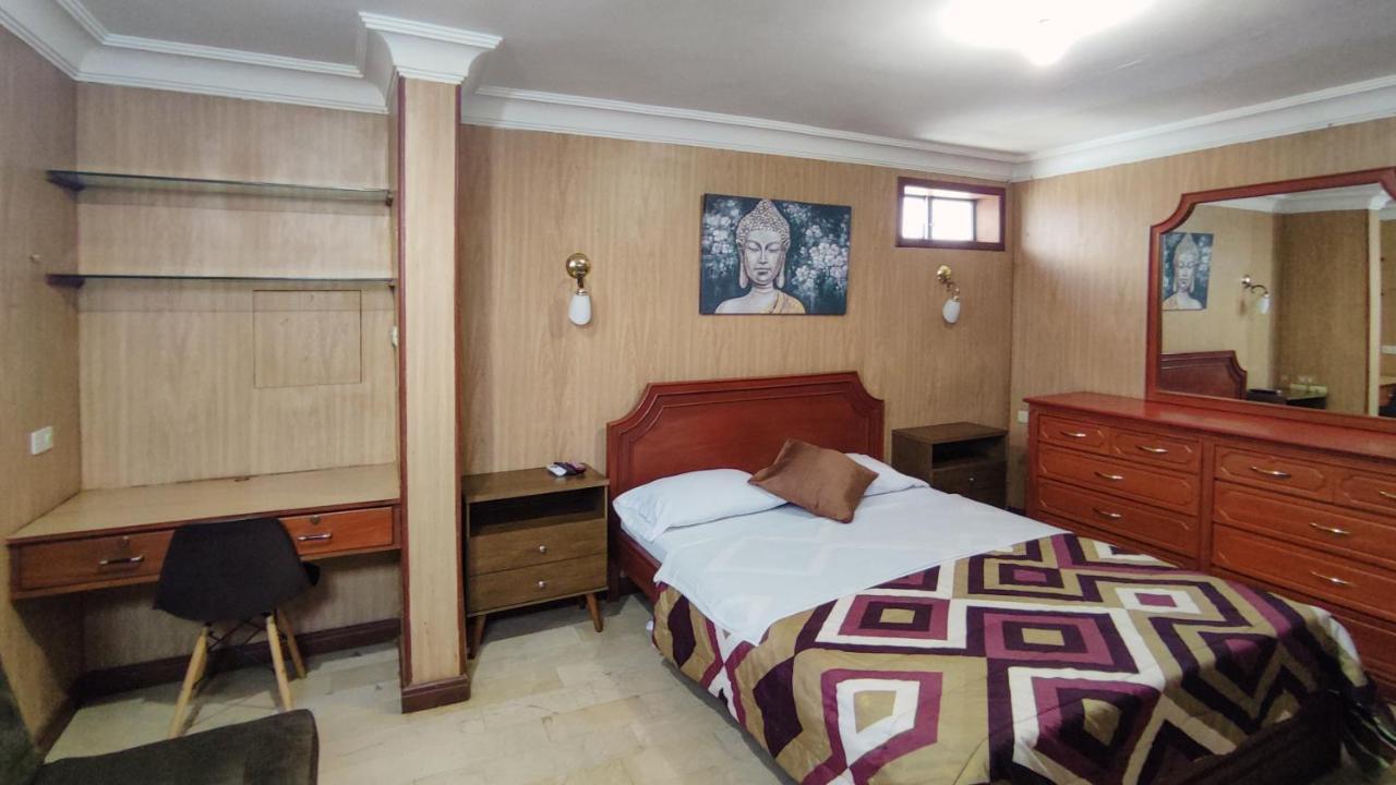Hotel Livingston Inn Guayaquil Bagian luar foto