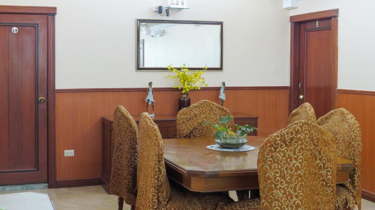 Hotel Livingston Inn Guayaquil Bagian luar foto